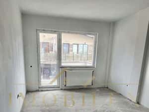 Apartament 3 camere, semifinisat, zona Stejarului