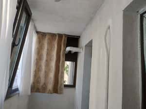 Vand apartament 2camere cu loc de parcare și boxa