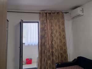 Vand apartament 2camere cu loc de parcare și boxa — miniatura 4