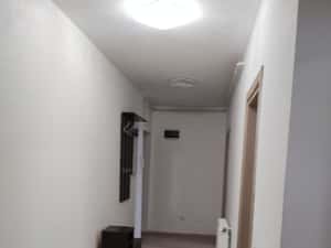 Vand apartament 2camere cu loc de parcare și boxa — miniatura 6