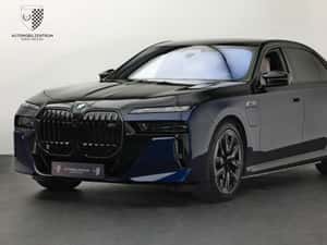 BMW M760 Hibrid 2023, 40.858 km, Automată, Negru