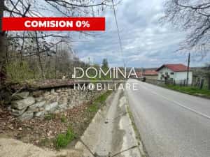 Vânzare teren intravilan - Runcu - oportunitate într-o zonă turistică deosebită — miniatura 1