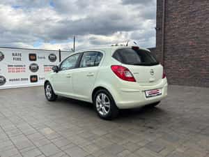Opel Corsa Hatchback 2016 - 3.800 EUR — miniatura 5