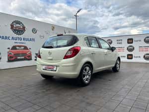 Opel Corsa Hatchback 2016 - 3.800 EUR — miniatura 7
