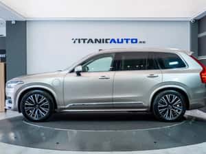 Volvo XC90 Recharge T8 AWD Ultimate Bright - 455 CP — miniatura 5