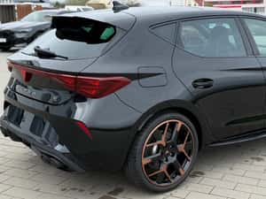 CUPRA Leon VZ Extreme 2.0 TSI cu 325 CP, Vehicul Nou — miniatura 2