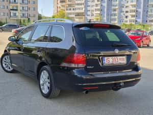 VW Golf VI 1.6 TDI – alegerea sigură pentru economie și fiabilitate — miniatura 4
