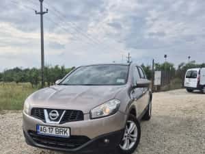 Nissan qashqai benzina M P I 4×4.