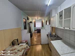 APARTAMENT 3 CAMERE , PIATA RAHOVEI