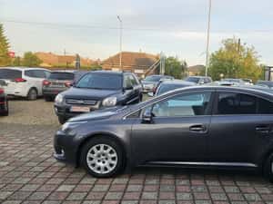 Toyota Avensis, 2012, 5.650 EUR — miniatura 5