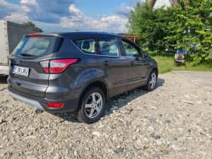 Ford Kuga 4x4 Automata — miniatura 2