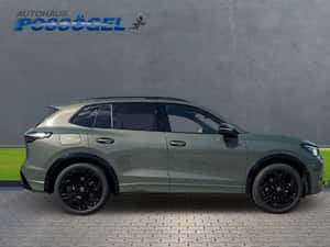 Volkswagen Tiguan SUV 2024, 150 CP, 6.850 km, verde — miniatura 4
