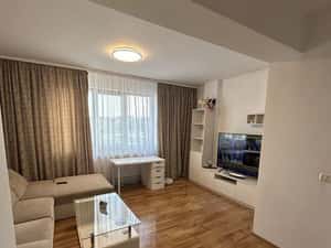 2 camere de inchiriat — miniatura 3