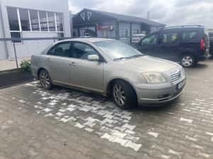 De vânzare Toyota Avensis din 2005, în stare bună, cu actele în regulă, poate fi folosit imediat. — miniatura 2