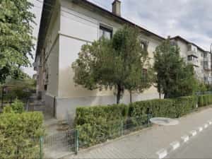 Apartament in bloc-tip vila-Str.Smirdan, Plopeni. — miniatura 2