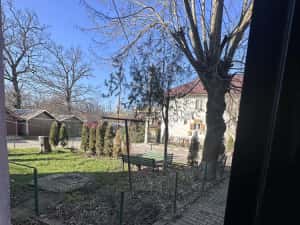 Apartament in bloc-tip vila-Str.Smirdan, Plopeni. — miniatura 4