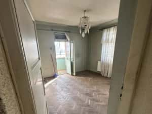 Apartament in bloc-tip vila-Str.Smirdan, Plopeni. — miniatura 5