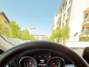 Mercedes GLA220D 4MATIC Avariat — miniatura 1