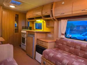 Rulota Swift 2003 (2zone) 4-5 persoane, Off Camping, Cabina dus, Boiler Gaz Truma, Baterie 12v, Inmatriculata Ro — miniatura 6