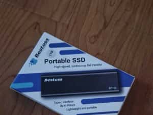 SSD portabail 1TB, real, + cablu de date — miniatura 7