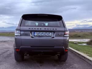 Vând Range Rover Sport 3.0 SDV6 , 258 CP, an 2014, întreținut. — miniatura 7