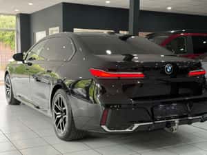 BMW 740 Berlină 123.000 km, Diesel, 286 cp, 2023 — miniatura 3