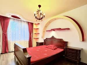 Apartament 2 camere de vânzare – Central, Bloc Filipin | Parter | — miniatura 3