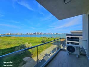 Apartament cu vedere catre lac in complex cu piscina privata si sala d — miniatura 3