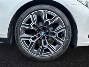 BMW 520 - Vehicul second-hand, 24.730 km, 60.654 EUR — miniatura 4
