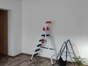 Apartament 2 camere parter 50mp renovat gata de mutat Zona Superba — miniatura 3