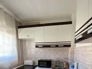 Garaoniera cu balcon in cart Zorilor, 17 minute pe jos de UMF — miniatura 5