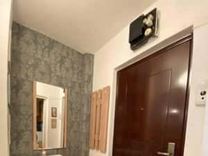 Garaoniera cu balcon in cart Zorilor, 17 minute pe jos de UMF — miniatura 6
