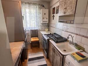 Apartament cu 2 camere decomandat - etaj 3 - zona Parcul Mihai Eminesc — miniatura 5