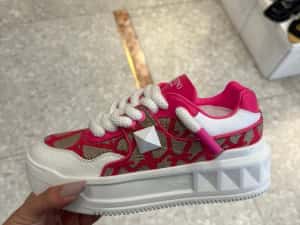 Adidași model nou — miniatura 5