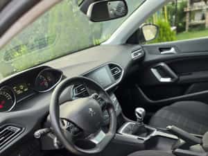 Peugeot 308 2016 1.6hdi  euro6/panoramic/navi/175000 km import olanda — miniatura 8