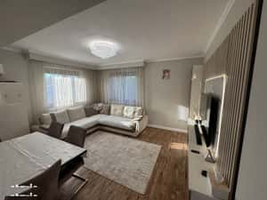 Apartament două camere mobilat/ utilat / parcare/et 1/ metrou/s1 — miniatura 3