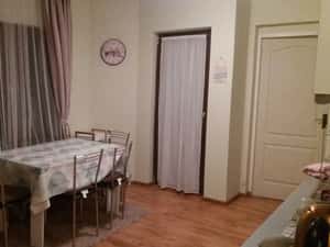 Inchiriez  apartament cu 2 camere, la casa — miniatura 3