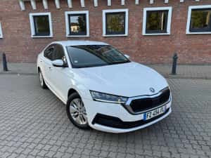 Skoda Octavia 4 2021 / 2.0 TDI / 116 CP / DSG / Full LED / Bord Digital / Istoric service Skoda