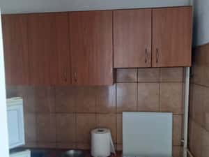 Inchiriez garaoniera zona aluminei oradea — miniatura 5