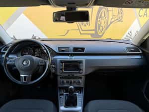 Volkswagen Passat 2.0 TDI DSG Bluemotion Comfortline - 2014 — miniatura 4