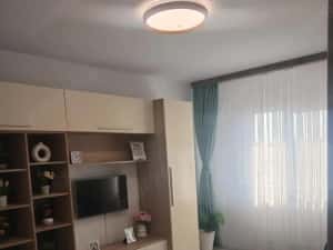 Km 5, decomandat, 2 camere, etaj 3, mobilat, gaze, vanzari Constanta — miniatura 2