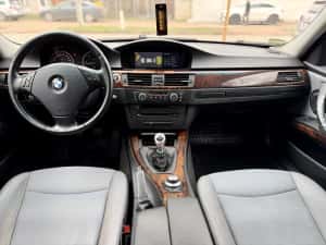 • Bmw 320D E90 2008 / Navi mare / Bixenon / Parc Auto • Rate • — miniatura 7