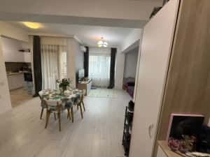 Apartament 3 camere zona Faleza Nord — miniatura 5