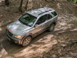 Vand/Schimb Kia Sorento 4x4 pregatita de OFFROAD / Overlanding cu Reductor - Tracteaza 3 tone (nu Jimny, Duster, Vitara, Touareg, Pajero, Patrol) — miniatura 4