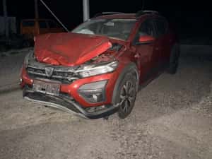 Avariat Dacia Sandero Stepway 1.0 TCE 33.000km — miniatura 10