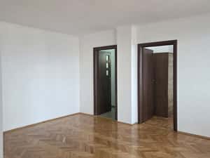Apartament cu balcon, lift, 2 camere, Piata Romana — miniatura 2