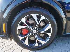 Ford Mustang Mach-E 2021 SUV — miniatura 4