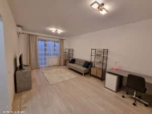 Dau in chirie apartament spatios 2 camere zona Pacii