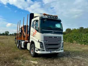 Volvo FH 16 cu macara forestiera — miniatura 4
