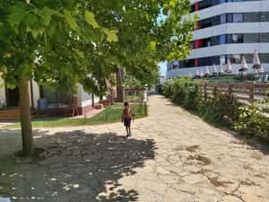 Apartament Duplex 4 camere Mamaia Nord cu curte si parcare privata — miniatura 3